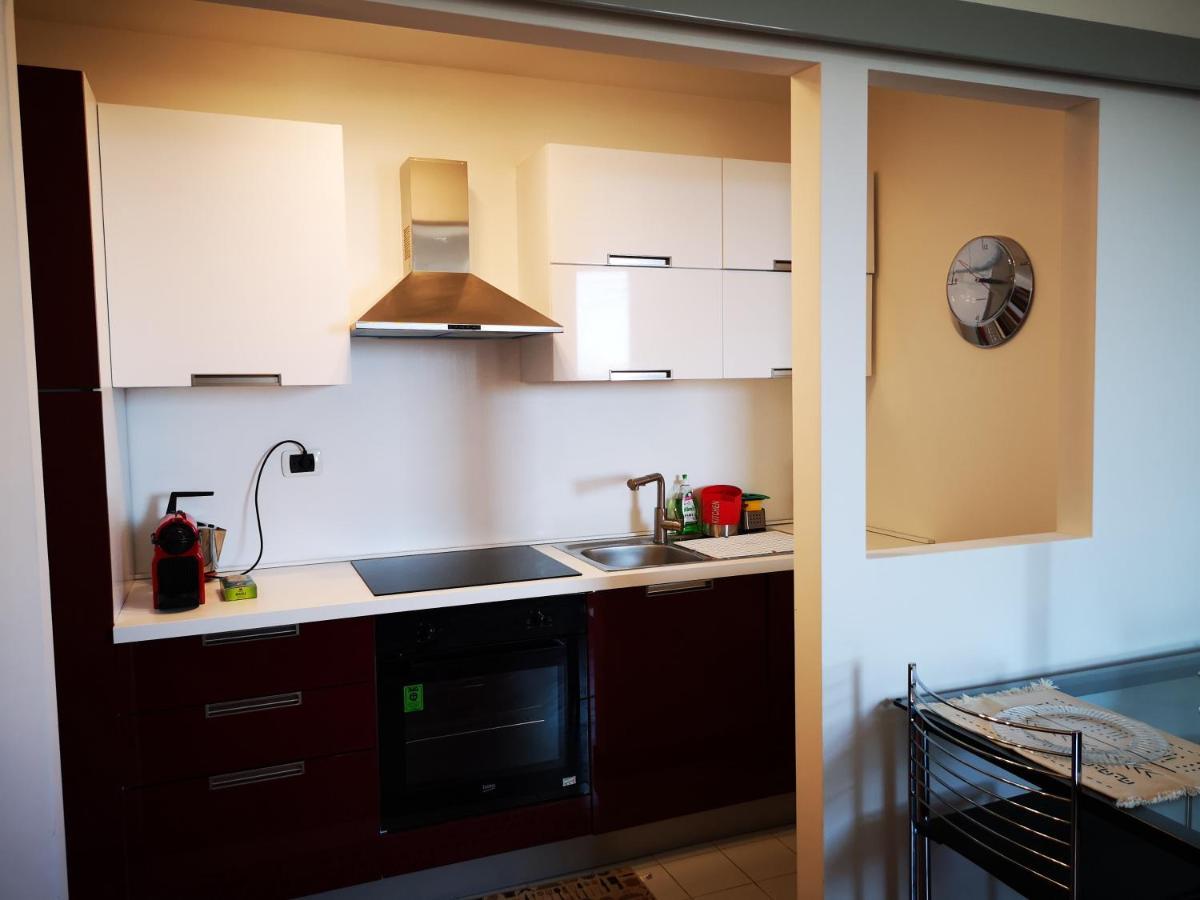 Suite Lambruschini Central With Top City View - Free Covered Parking Генуя Екстер'єр фото